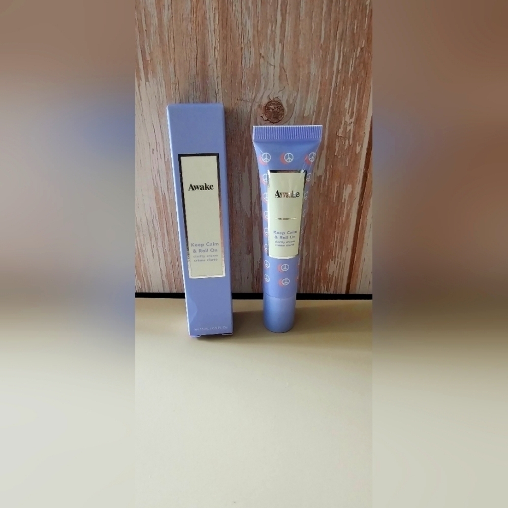 NIB Tarte Awake Keep Calm and Roll On Clarity Cream (15 ml)